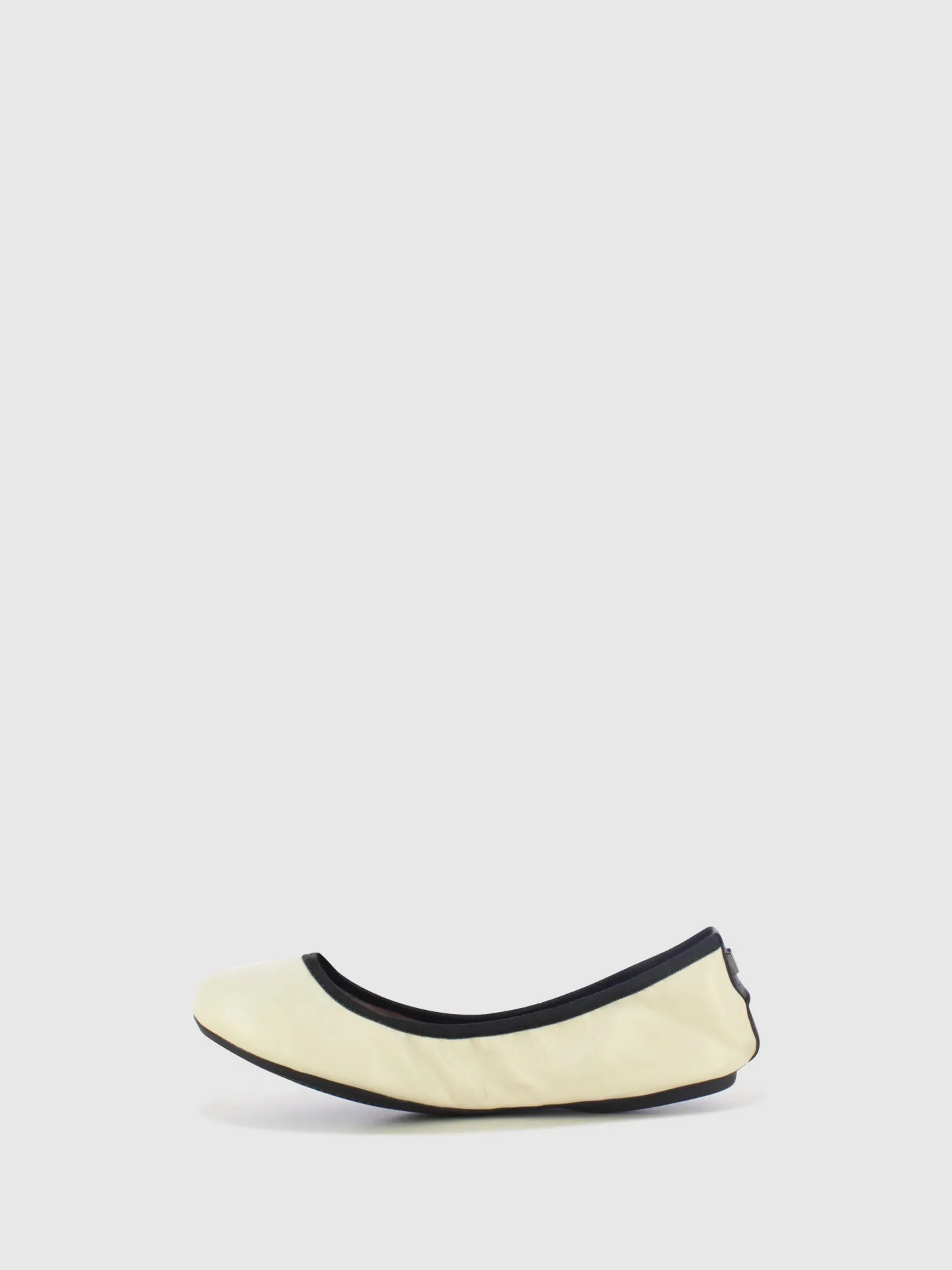 Black Round Toe Ballerinas