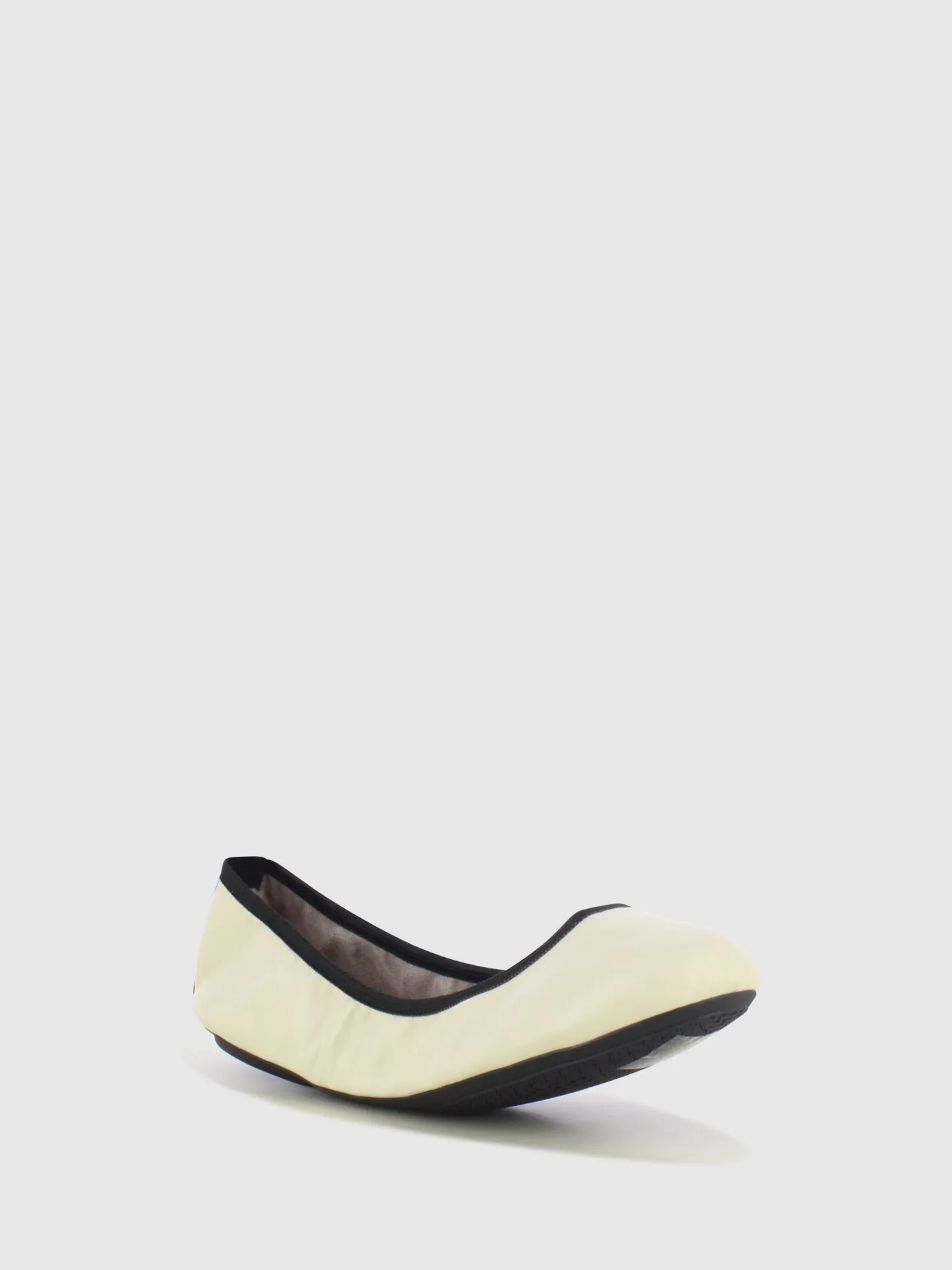 Black Round Toe Ballerinas