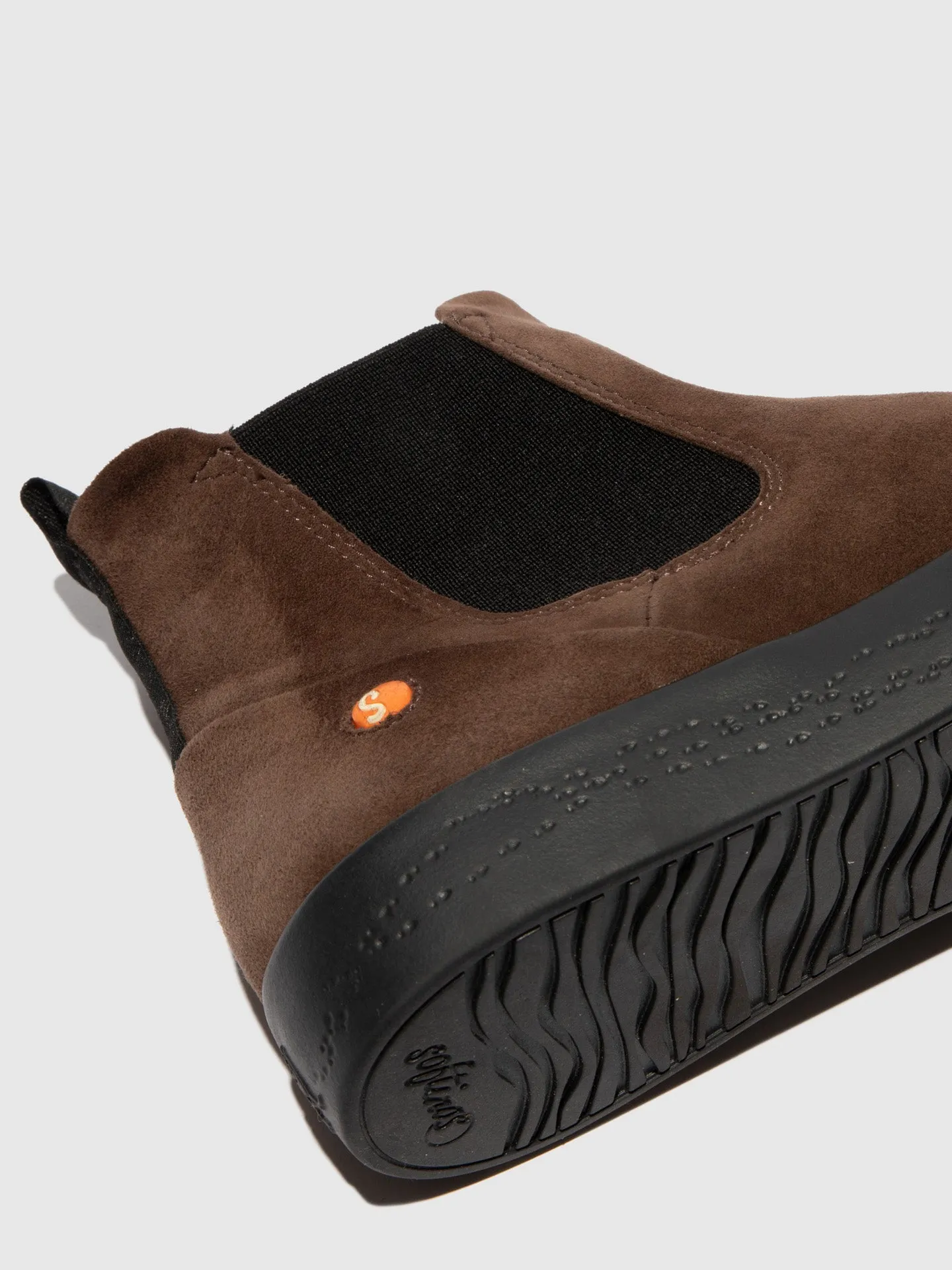 Chelsea Ankle Boots SAHA608SOF BROWN