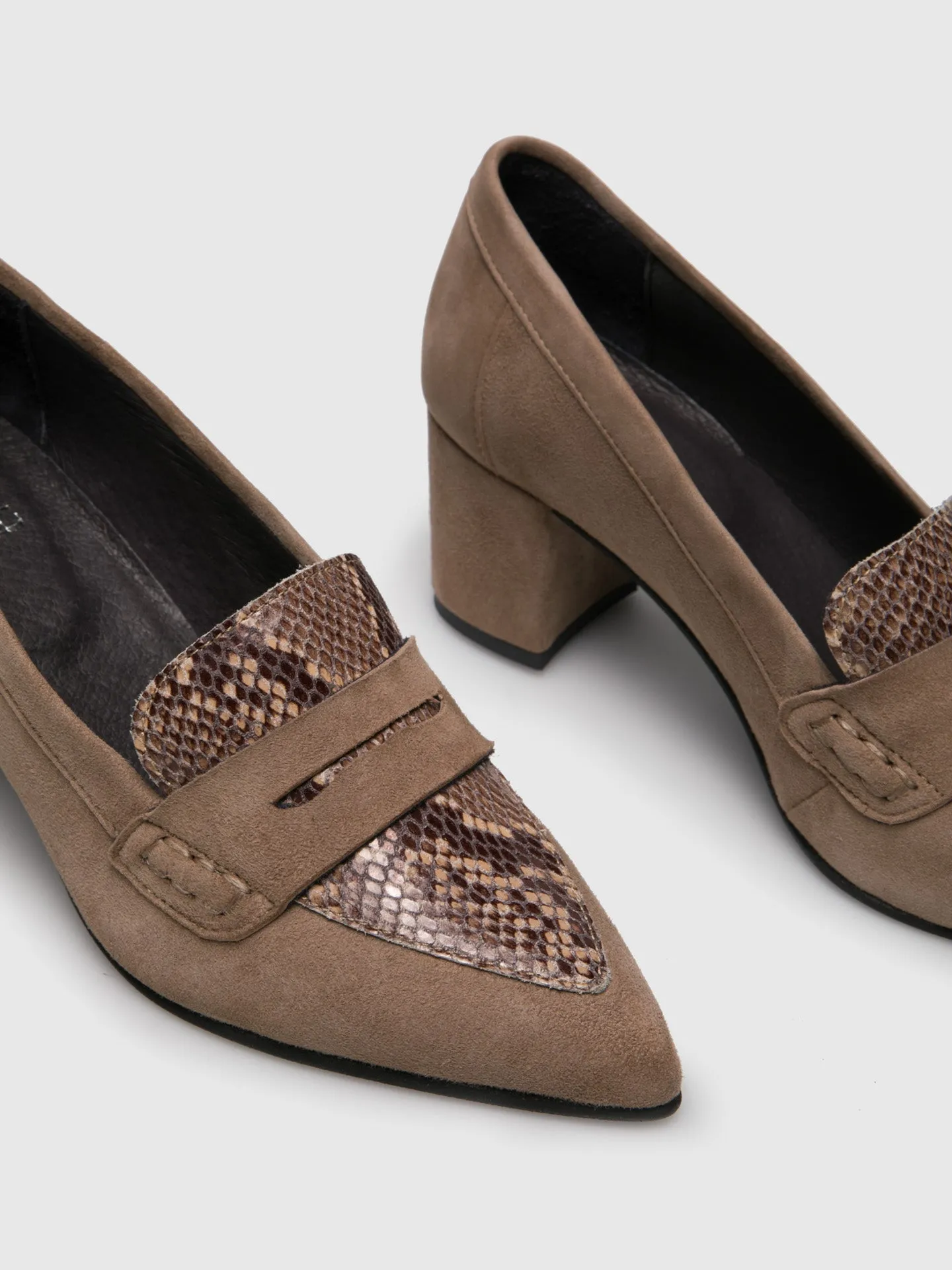 Wheat Round Toe Pumps